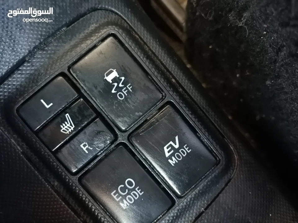 بريوس c 2015 للبيع