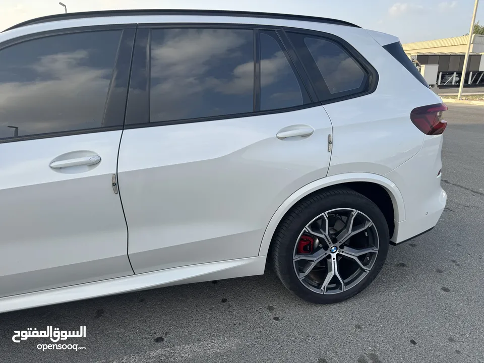 Clean BMW X5 40i with AMG warranty