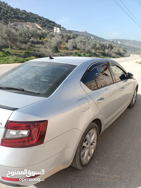 سكودا أوكتافيا 2019 بانوراما ماتور 1500 بنزين للبيع