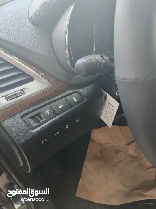 سانتفيه 2012 فل الفل وفحص ممتاز بسعر الحرق