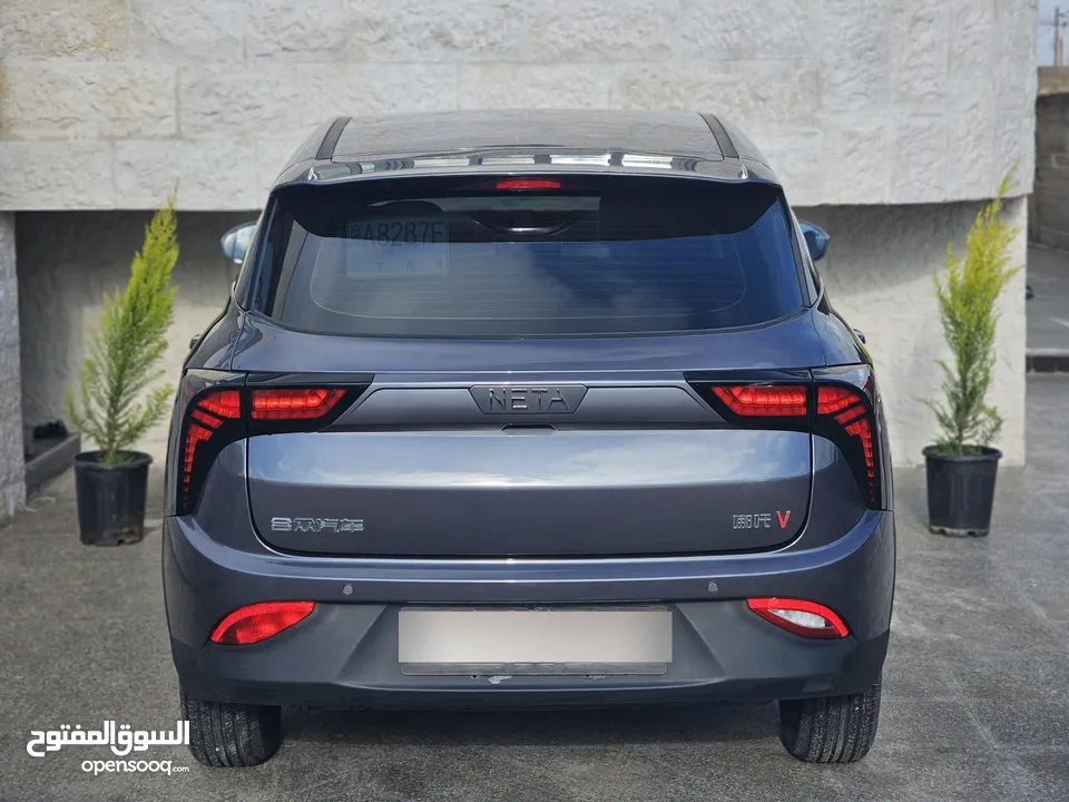 نيتا  V موديل 2021  البطارية الكبيرة . فحص كامل . ممشى قليل . حرة جديد  Neta V 2021