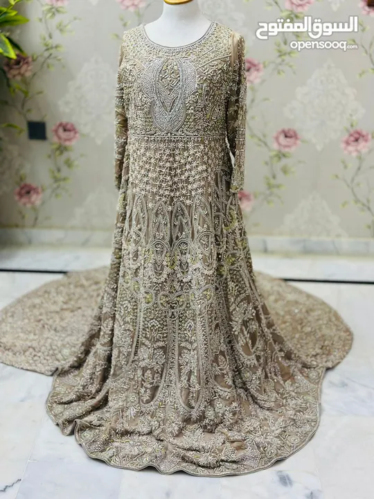 Price: 290 KWD (Negotiable)   Saira Shakira (Aura) Gown with trail, Inner, Duppata