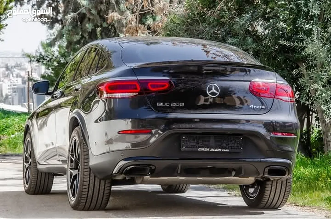Mercedes Glc200 hybrid 2023 Coupe Mild hybrid Night Package   السيارة بحالة ممتازة جدا