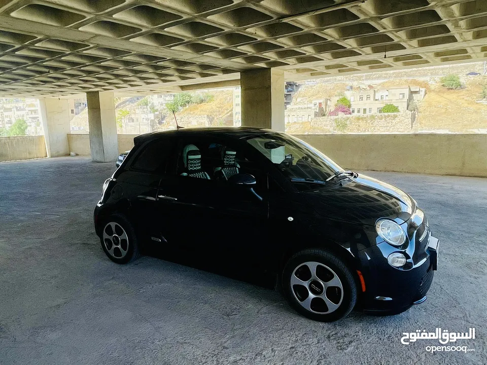 فيات 500e كهرباء للبيع موديل 2017 ممشى قليل بحالة ممتازة fiat 500e 2017