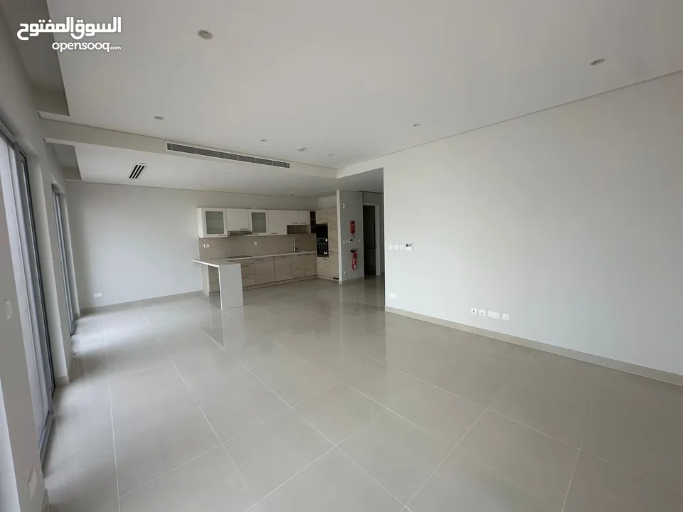 luxury brand new villa in ghadir  first line