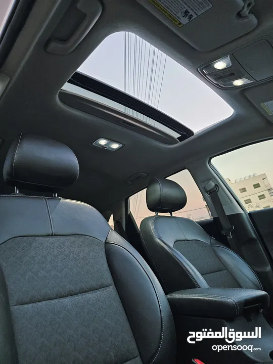 نيرو هايبرد 2022 Plug-in اعلى صنف مع فتحه فحص كامل كلين تايتل بسعر مغري جدا
