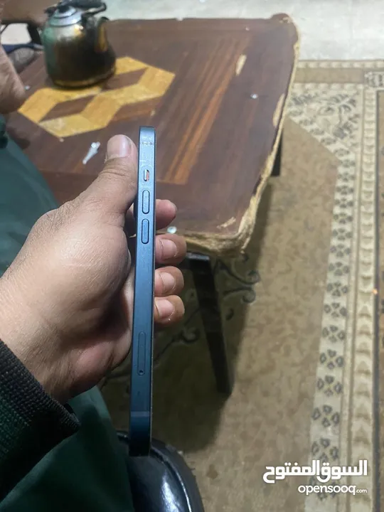 آيفون 13 بسعر حرق او تلفون وكاله نضيف نضيف سعت تخزين 128 بطاريه 86 اصلي تلفون مش مفتوح ولا مغير شي