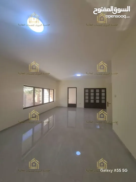شقة مجددة بالكامل - تلاع العلي - 3نوم - 240م - بلكونات - قرب الخدمات العامة
