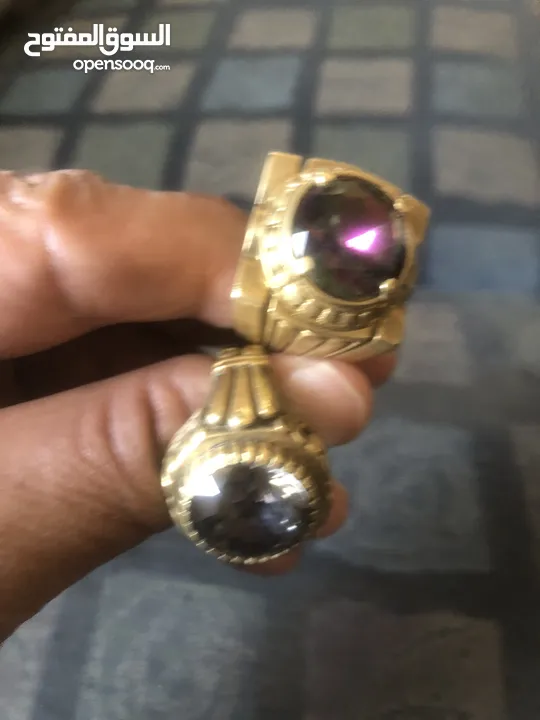 خاتمين انتيك حجر مازونايت حجم كبير للبيع بسعر مناسب الخاتم انتييك. والحجر مازونايت.