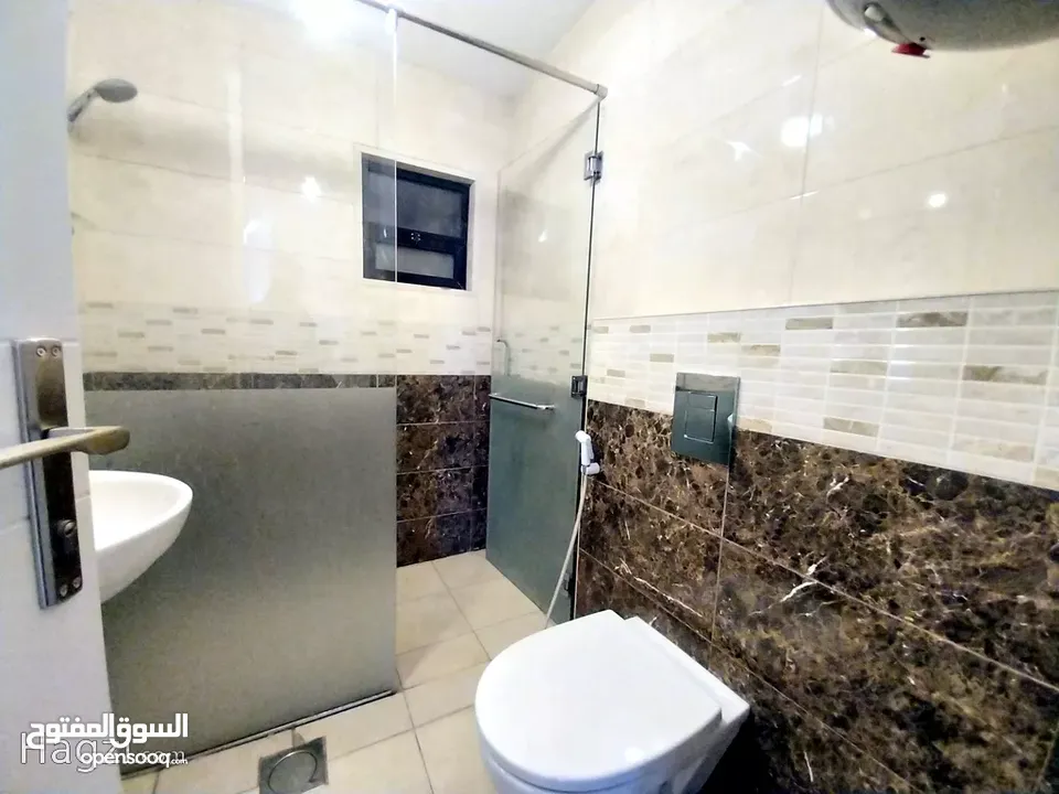 شقة للايجار في عبدون  ( Property 33180 ) سنوي فقط