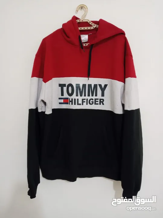 هودي  رجالي TOMMY HILFIGER تومي هيلفغير اصليه مستعملة بحالة ممتازة