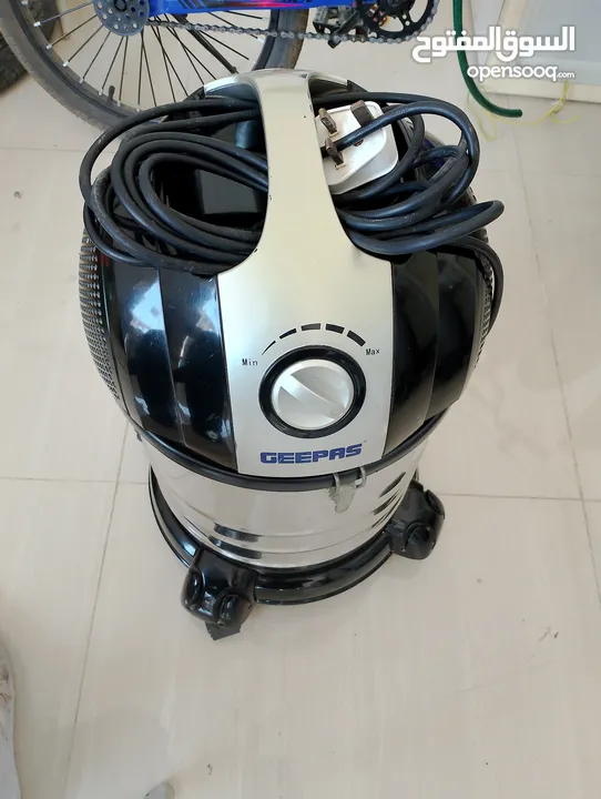 geepas vacuum cleaner good working