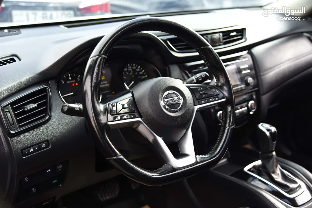 نيسان اكستريل هايبرد بحالة الوكالة Nissan X trail Hybrid 2020