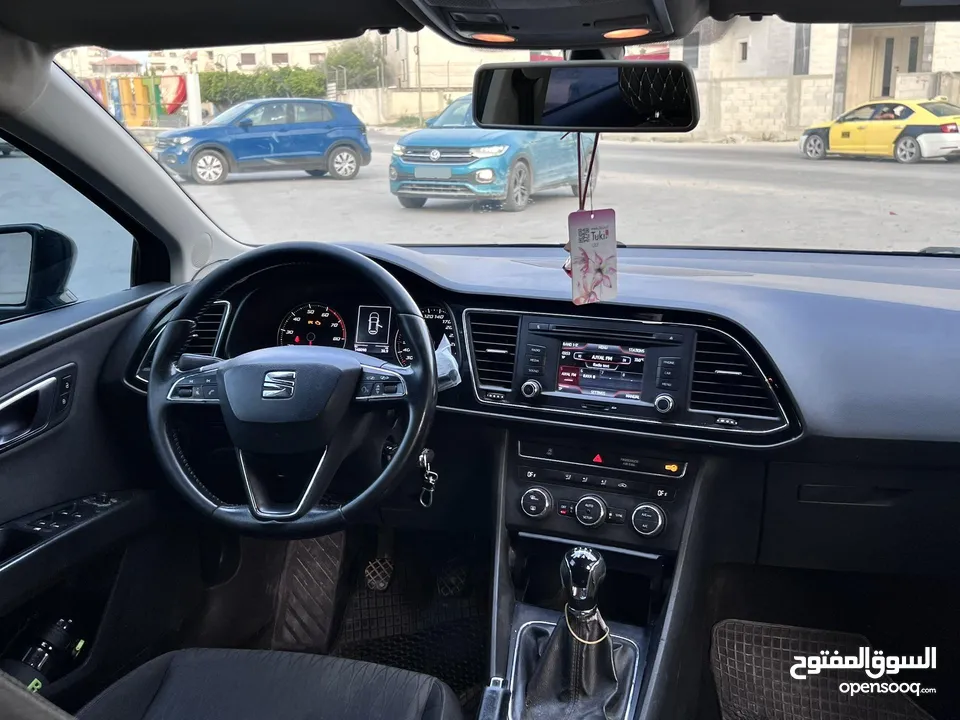 ليون ولا غرام بويه دفعه 10 وشيكات