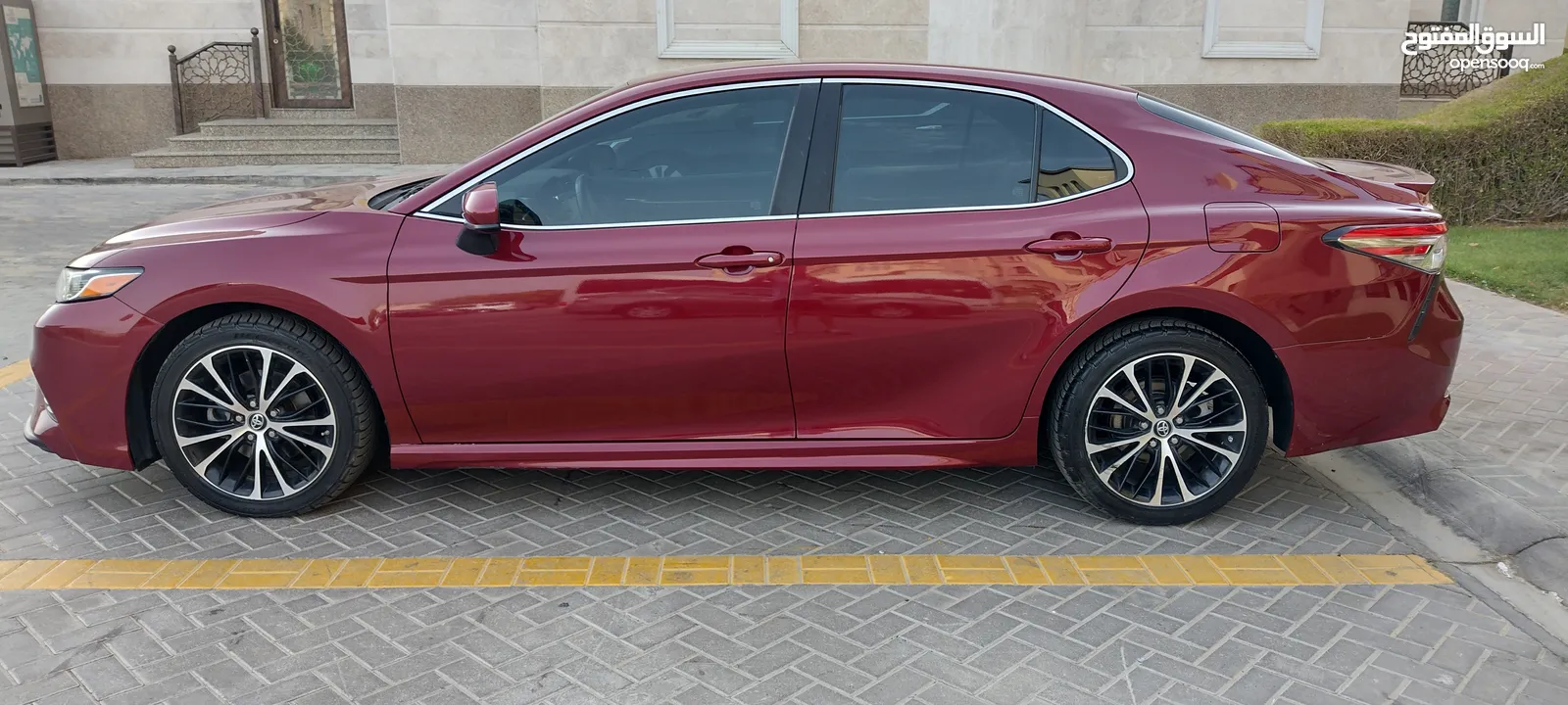 TOYOTA CAMRY SE 2018