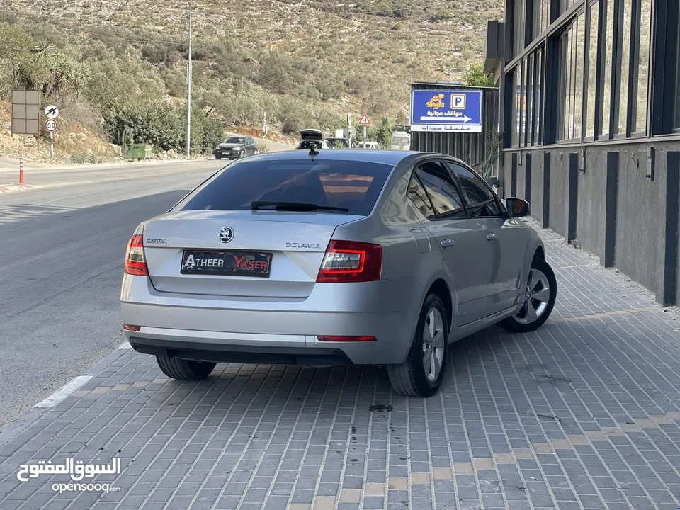سكودا اوكتافيا 2020/19 بحااالة الشركة كراتين