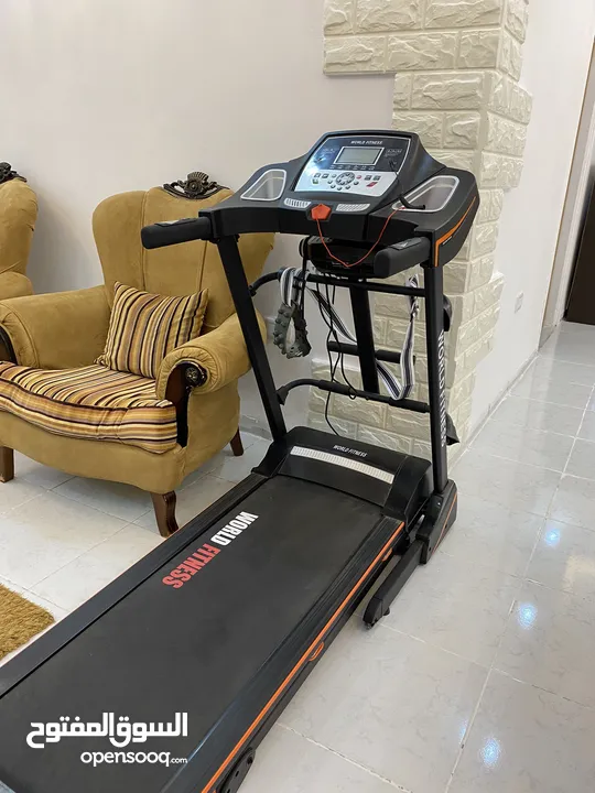 جديد للبيع مع اضافات وهدايا Treadmill جهاز مشي