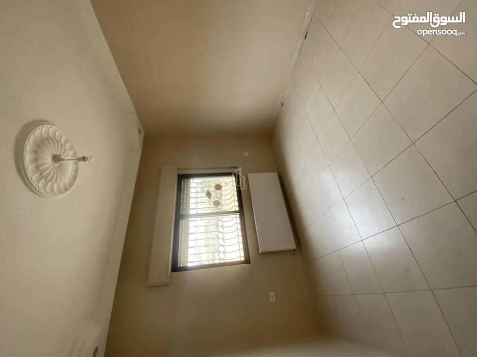 في أجمل مناطق طبربور شقة طابق أول 150م بتشطيبات مميزة وسعر مغري / ref 9517