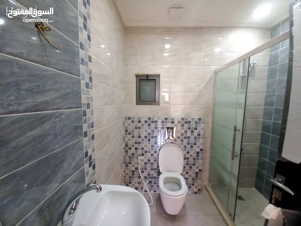 شقة خلفية طابق ثاني للبيع في الشميساني  ( Property ID : 30950 )