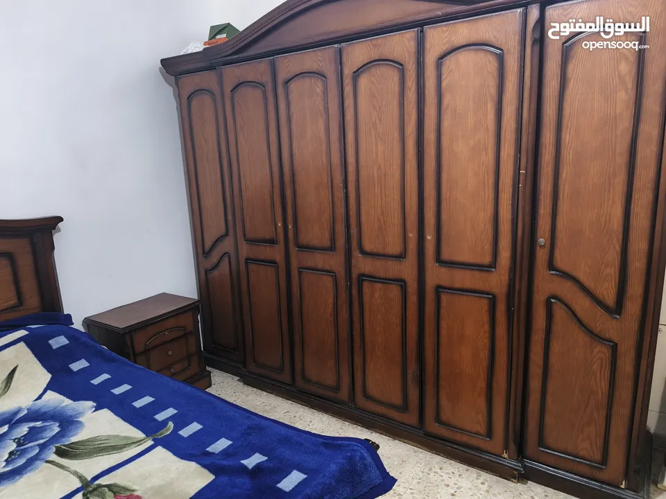 غرفة نوم ماستر مستعملة بحالة جيدة