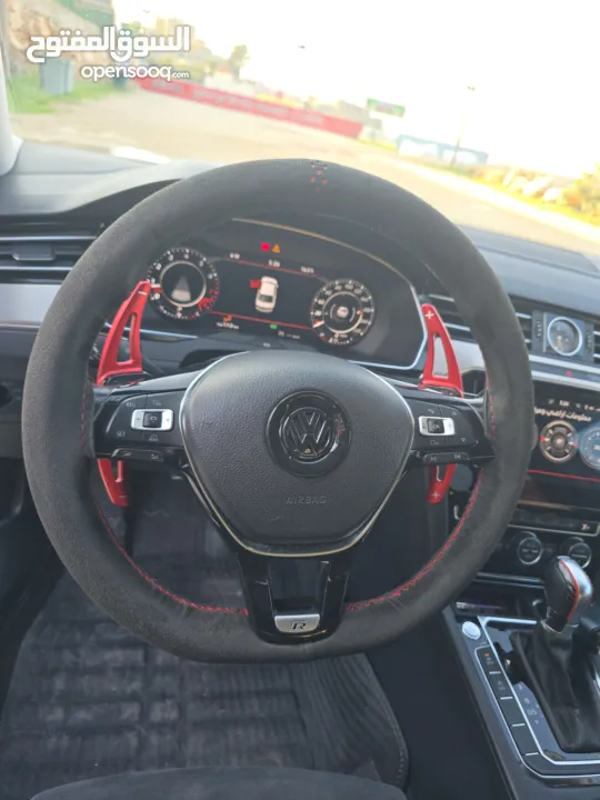 باسات R-Line 2019 للبيع بسعر حرق