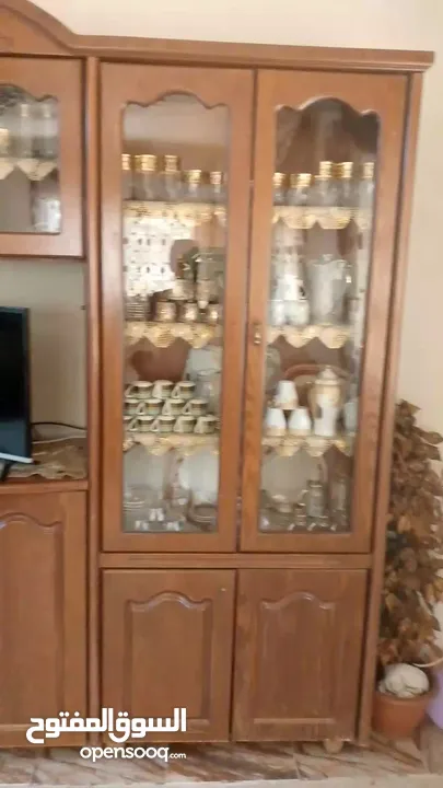 بوفيه ست خزائن قابل للتفاوض