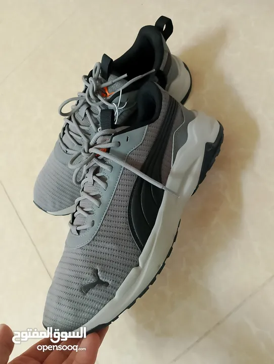 حذاء .Puma  اصلي بحال الوكاله لساته جديد وارد أروبي  الواحد ب 35