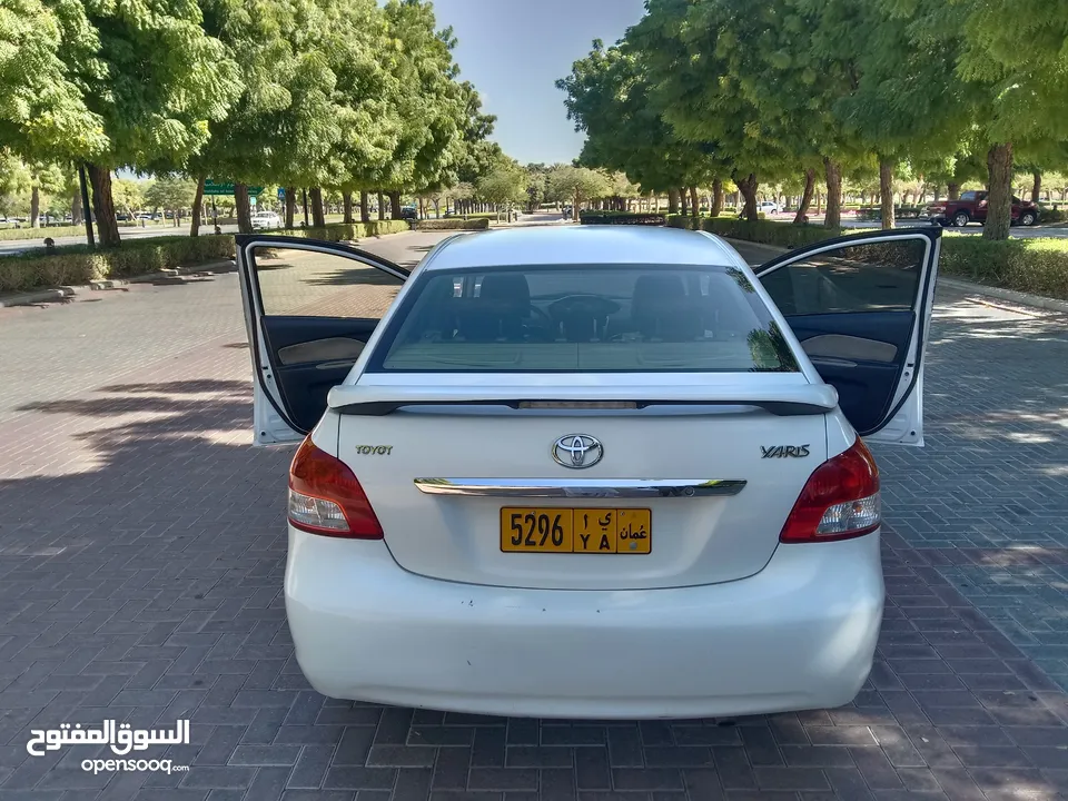 Toyota yaris full automatic 2008