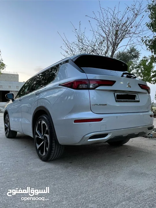 MITSUBISHI OUTLANDER  MONTERO SPORT