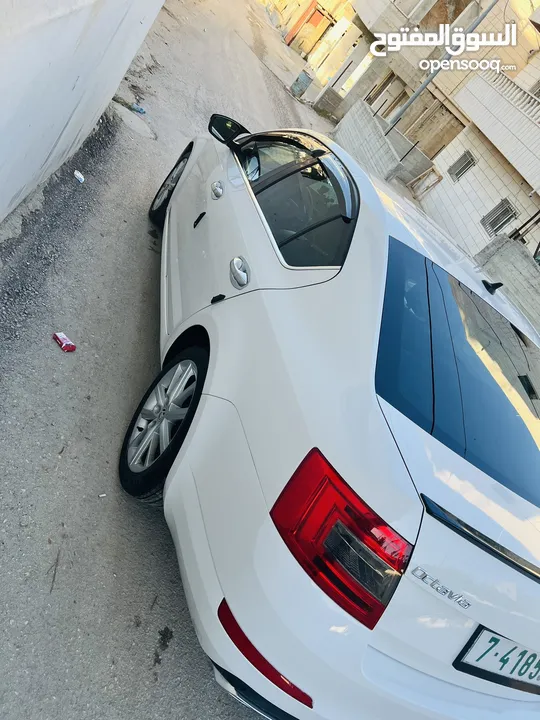 سكودا اوكتافيا