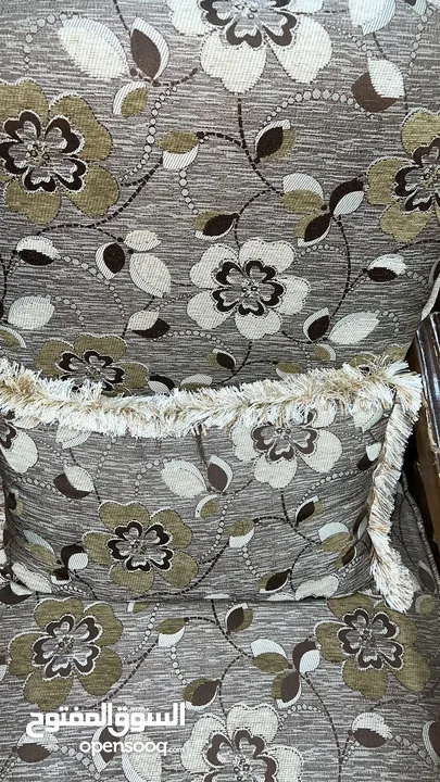 طقم كنب غرفة ضيوف مكون من 9 مقاعد