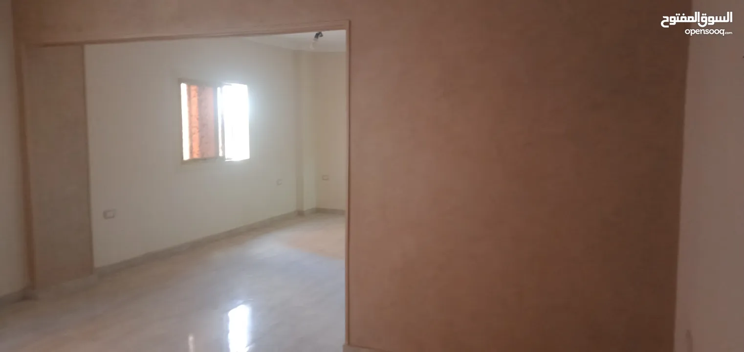 شقة للإيجار اول سكن جاهزة على الفرش يوجد فيديو كامل للشقة