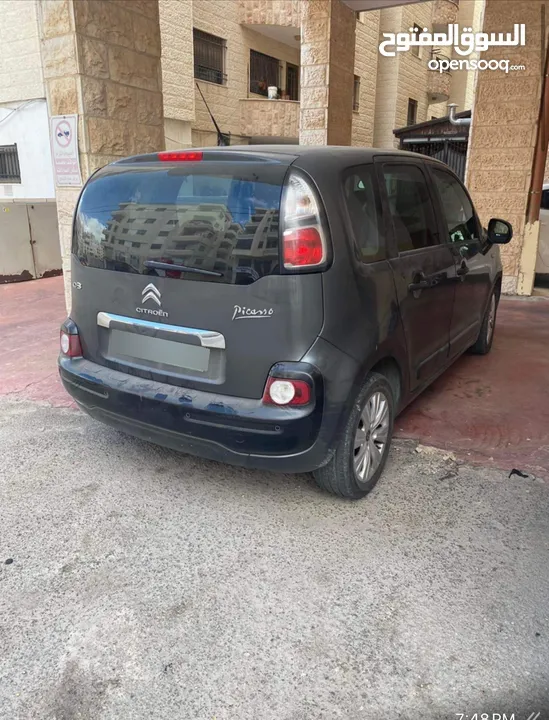 سيارة ايد أولى ( ملكية لبنت)