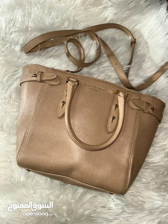 شنطة اصليه  نوع aspinal of London  بحاله جديده