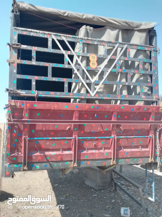 صندوق سنقل ارضية مصفح جديد مبني جناب كامل للبيع طول 7.25  كان راكب على سيارة  مبي ثري رقم