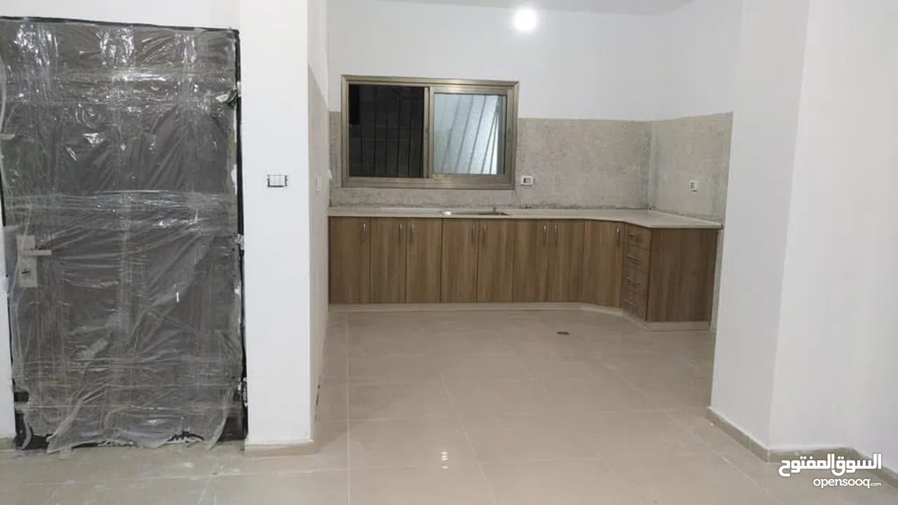 شقة مشطبة حديثا للبيع