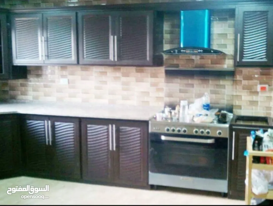 مطابخ الامنيوم بأرقى التصاميم والفنون أبواب الامنيوم مناخل تركيب صيانه اباجورات كهربا وعادي  شبابيك