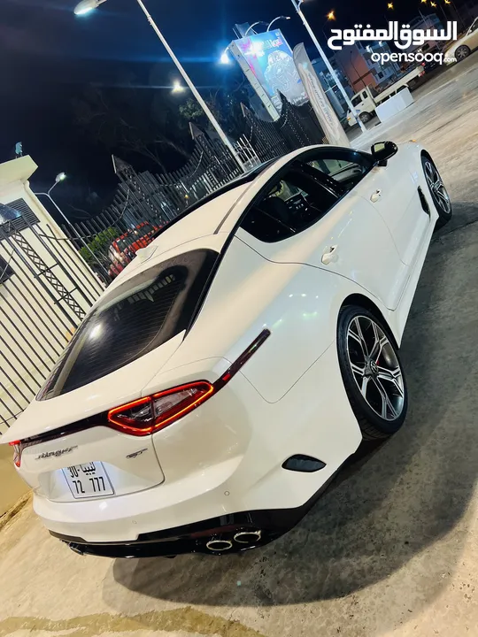 Kia Stinger GT1 2019