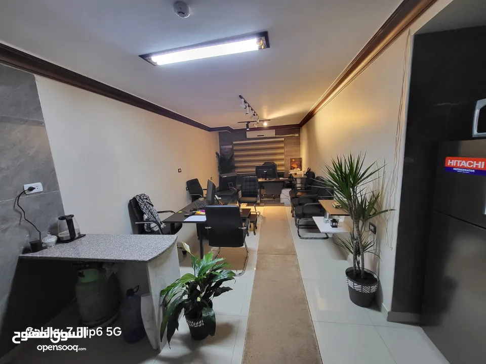 اثاث مكتب استخدام شهر بحالة الوكالة