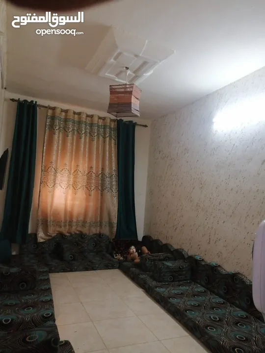 بيت طابقين منفصلات للبيع في اربد