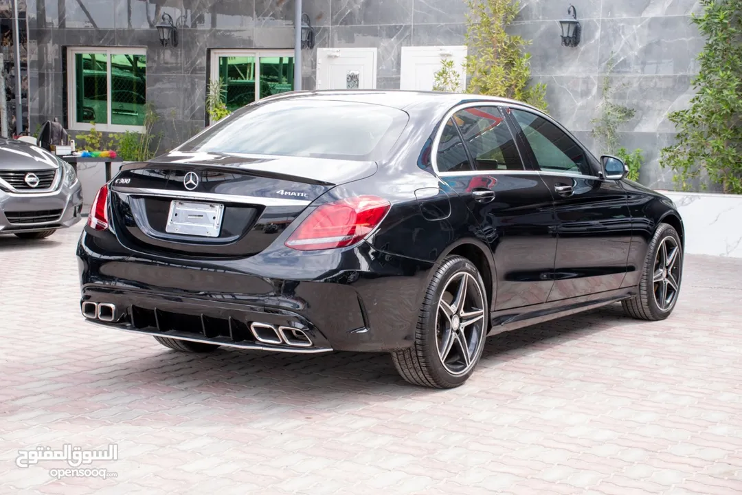 مرسيدس سي 300 بانوراما فل مواصفات C300 Luxury Panorama Full option