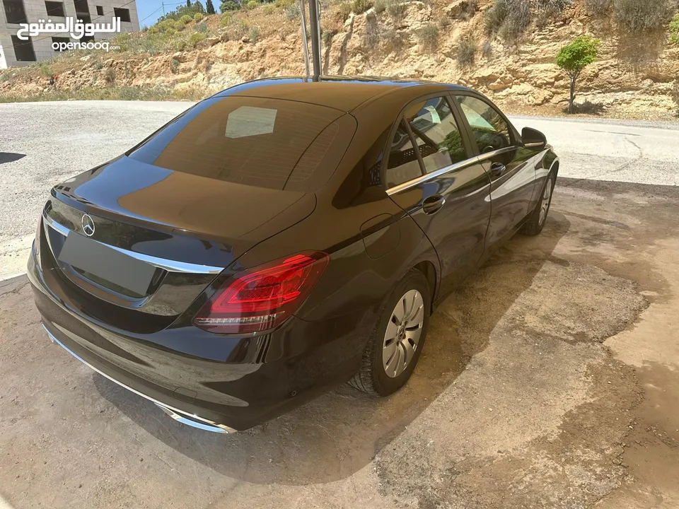 مرسيدس C200 2019 بحالة ممتازة