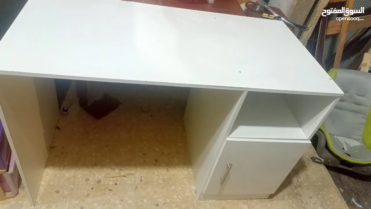 مكتب ومكتبه للبيع مكتب