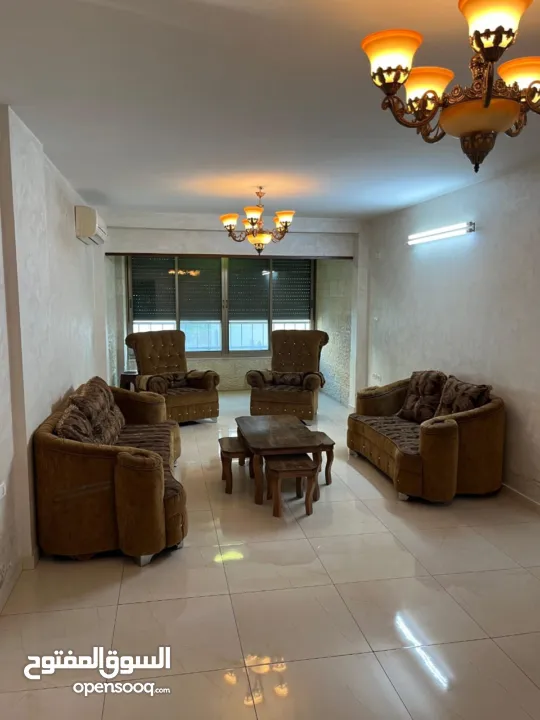 شقة مفروشة فاخرة للايجار في نابلس عائلات او طلاب