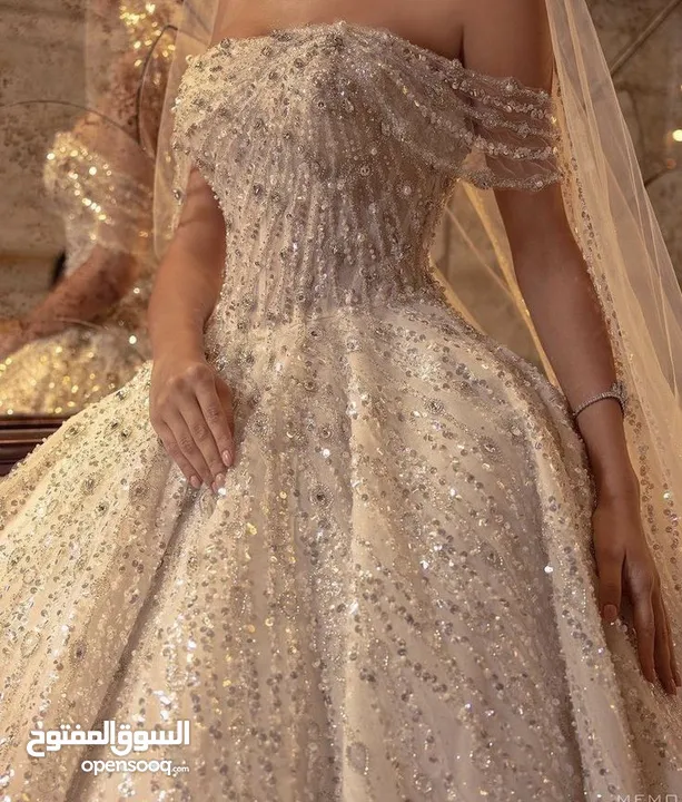 فساتين اعراس بحاله ممتازه