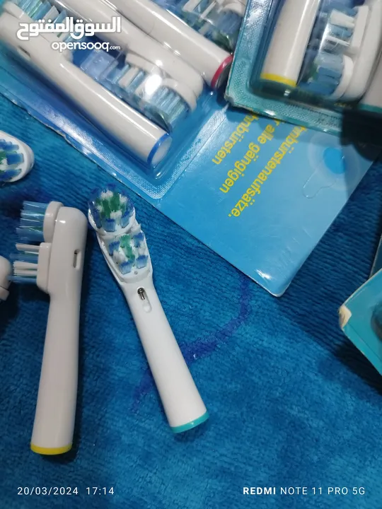 رؤوس فرشاة الأسنان الكهربائية كل اربعه 18 شامل توصيل