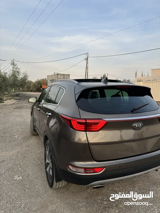 جيب كيا سبورتاج فل مع بنوراما Gt لاين 2000 ديزل سعرر حررق