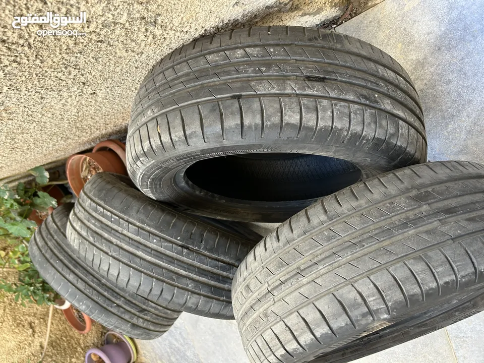 طقم كوشوك جوديير 216/60R16 وكالة..