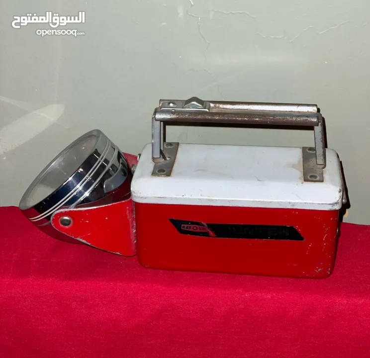 أغراض نوادر مميزة من الماضي