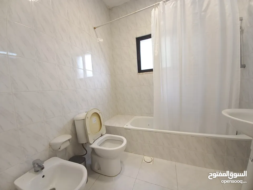 شقة مفروشة للإيجار في ام اذينة  ( Property 35324 )-175035060